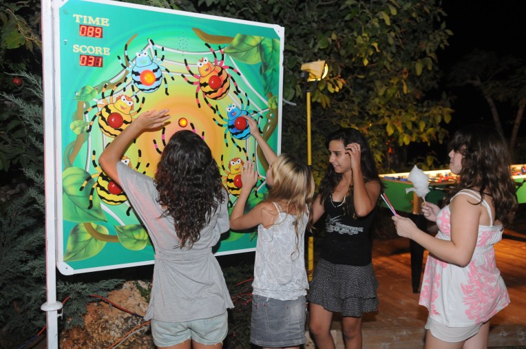 עכבישי זיכרון לחצנים